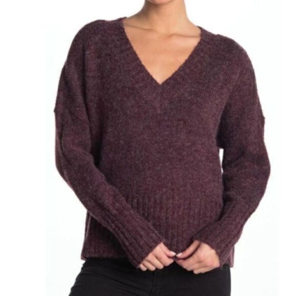 Abound Nordstrom V-Neck Sweater Medium Burgundy Stem